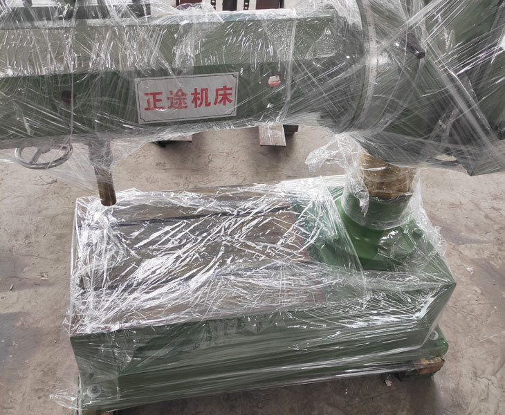 Z3732万向摇臂钻床