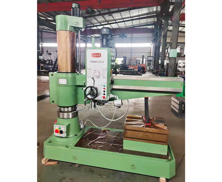 Z3040摇臂钻床