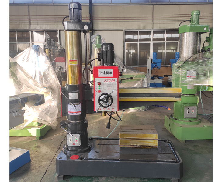 40摇臂钻床